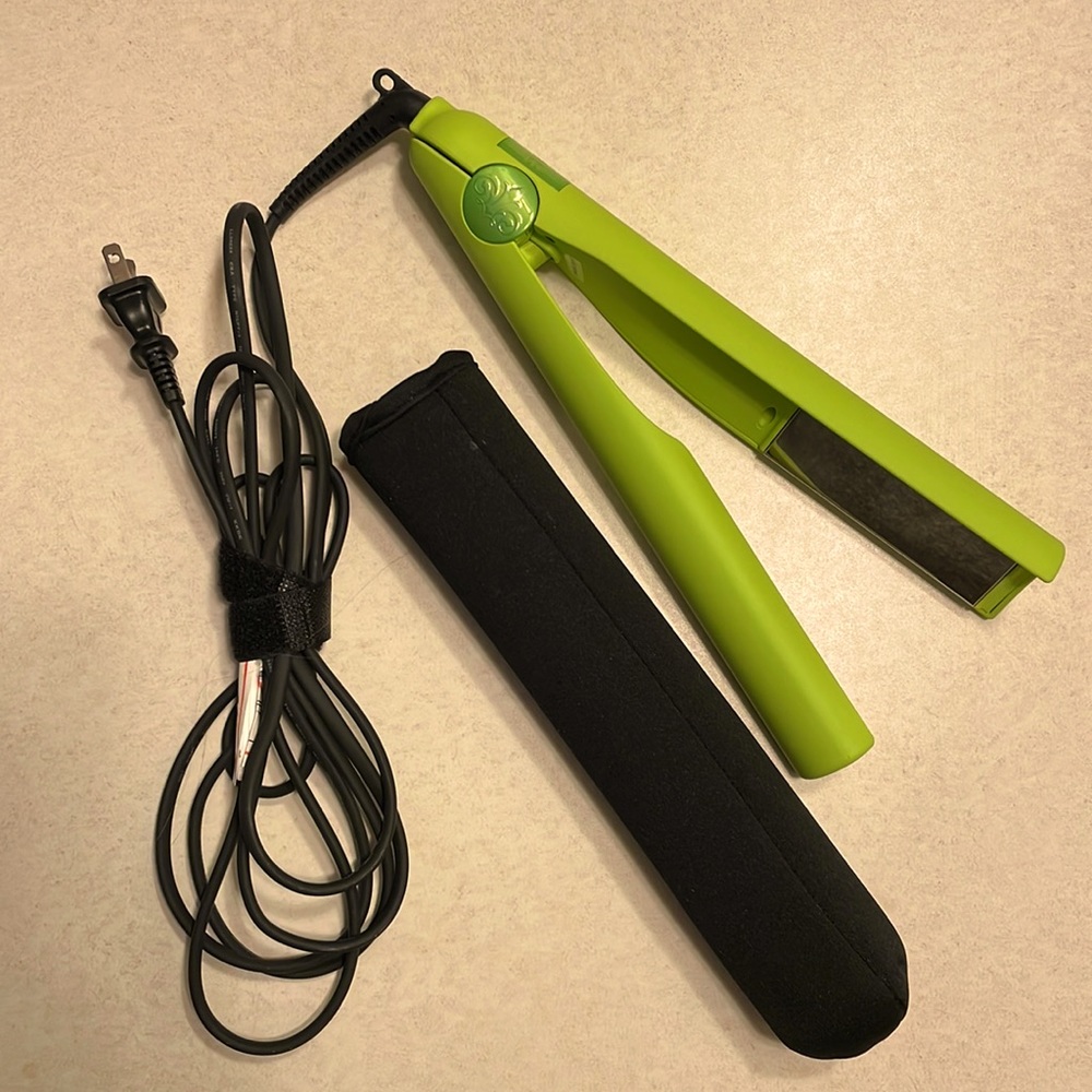Green Tyme Iron Pro with cooling sleeve